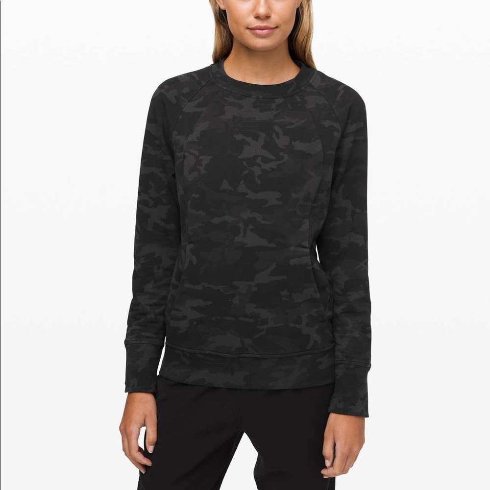 Lululemon incognito camo multi gray scuba crew size 2